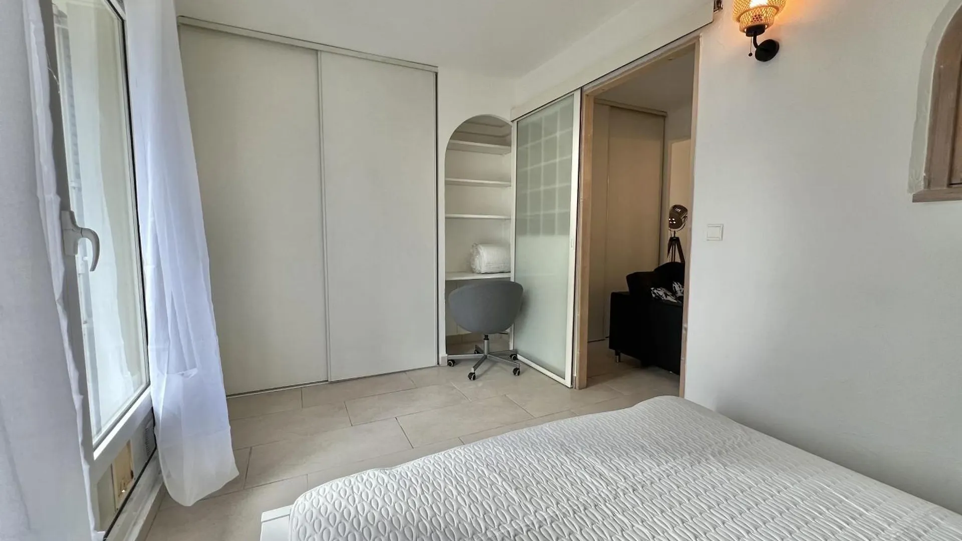 Bulle Azur Charming 3-Room Apartment لو كانيت